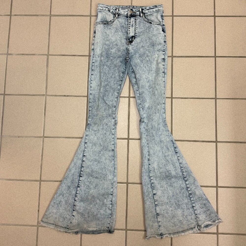 Altar'd State Acid Wash Bell Bottom Flare Jeans Womens M